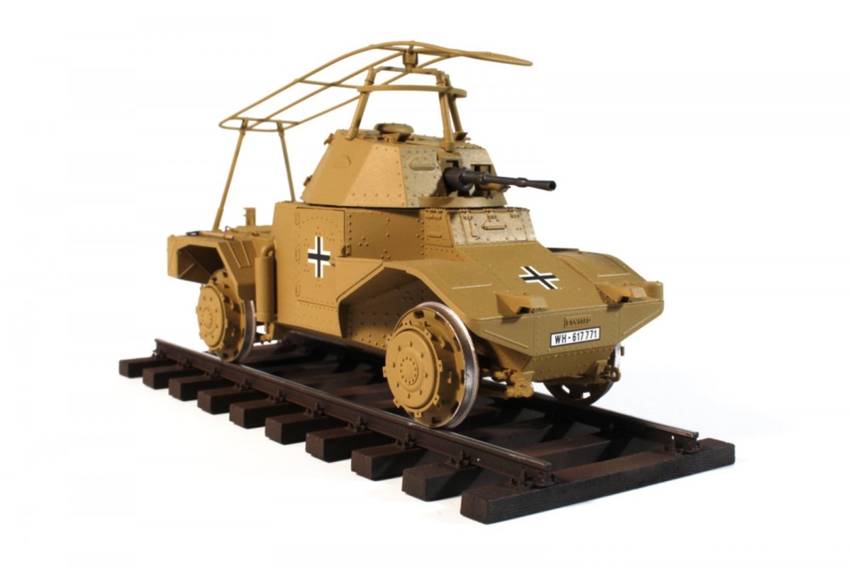 ICM 35376 Panzerspahwagen P 204 (f) Railway, véhicule blindé allemand de la Seconde Guerre mondiale (1/35) – image 11