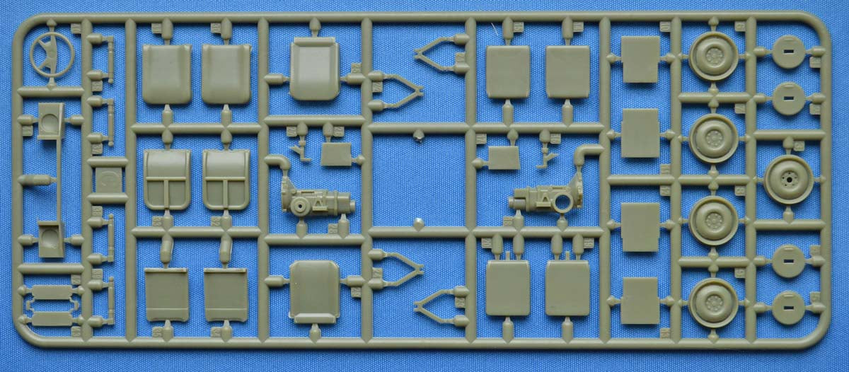 ACE 35102 Volkswagen Iltis wit AT Mission Kit MILAN 1/35 – image 4