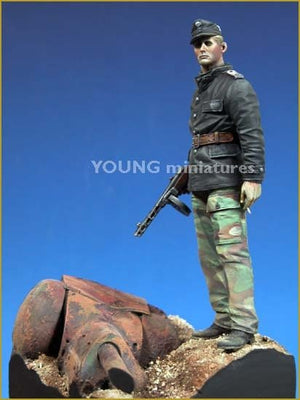 Young Miniatures YM9001-B SS Panzer Officer with T-34 Mantlet Base 90mm – zdjęcie 4