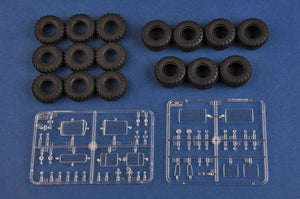 Hobby Boss 85513 Ukraine KrAZ-6446 Tractor with MAZ/ChMZAP-5247G semitrailer 1/35 – zdjęcie 12