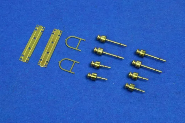 RB Model 35D02 Telegraphic pillar with 4 insulators Set contains not assembled 2 pcs 1/35 – imagen 3
