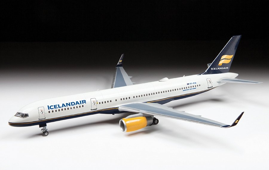 Zvezda 7032 Civil airliner Boeing 757-200 1/144 – immagine 2