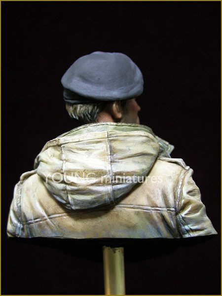 Young Miniatures YM1835 British Tank Crew WWII 1/10 – imagen 5