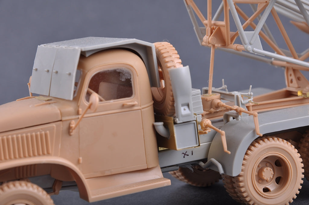 Hobby Boss 84572 GAZ-AAA with BM13/16 Katyusha 1/35 – imagen 6