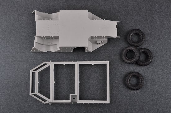 Trumpeter 05534 German Fennek LGS GERMAN version 1/35 – zdjęcie 6