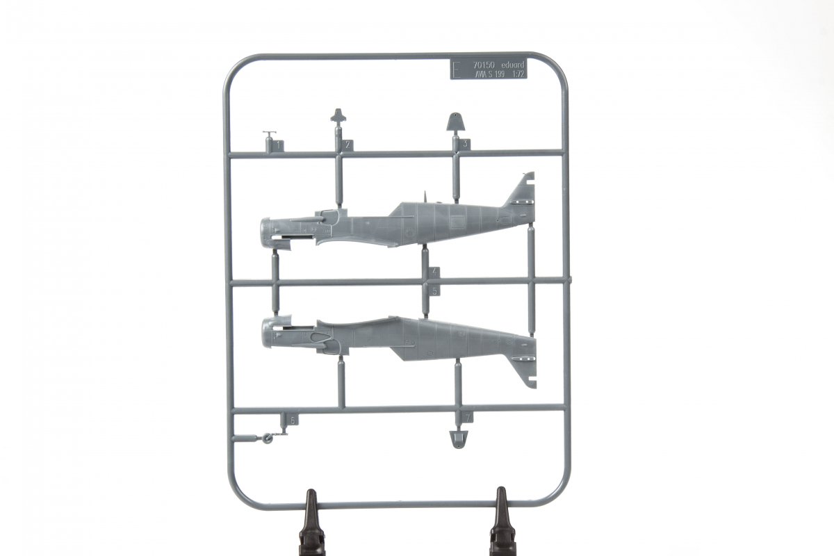 Eduard 70151 Avia S-199 bubble canopy 1/72 – image 10