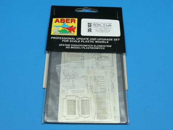 Aber 35132 German half-track tractor part 2 with additional set of fenders, blinds and engine hood (1/35) – image 3