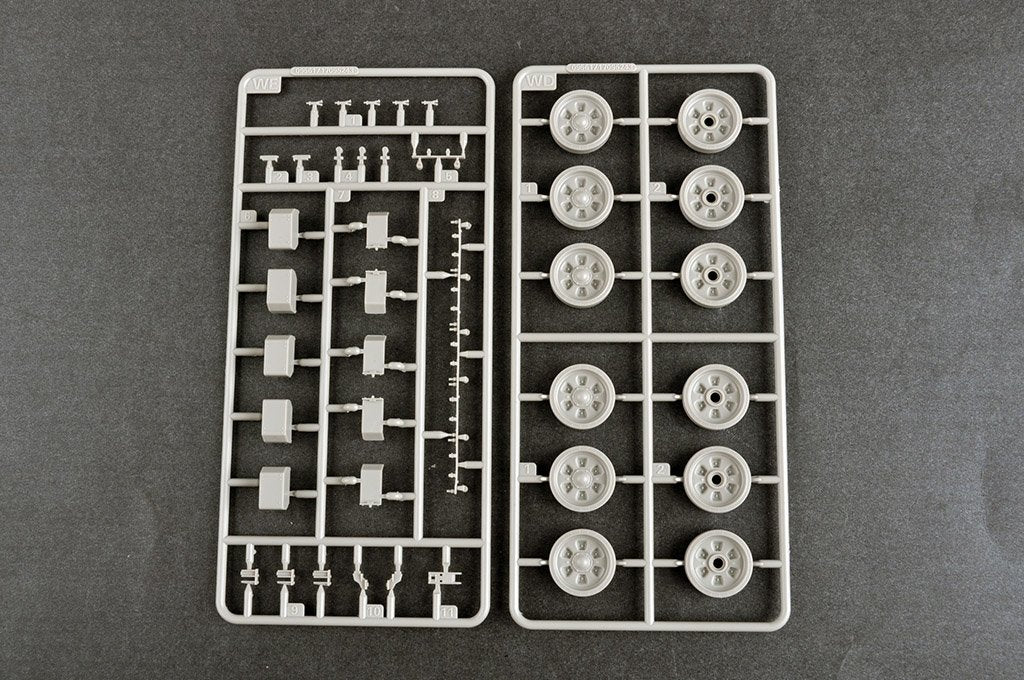 Trumpeter 09610 Russian T-72B3 with 4S24 Soft Case ERA &amp;amp; Grating Armour 1/35 – immagine 17