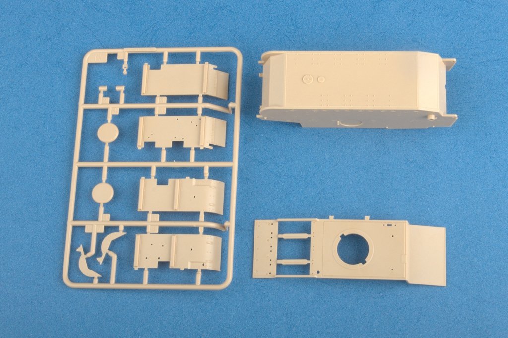Hobby Boss 83804 Pz.Kpfw.I Ausf.F allemand (VK18.01) - Première version (1/35) – image 7