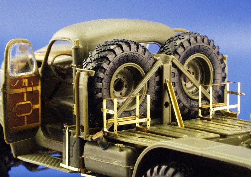 Eduard 35558 ZiL-157 SA-2 Truck 1/35 Trumpeter – imagen 9