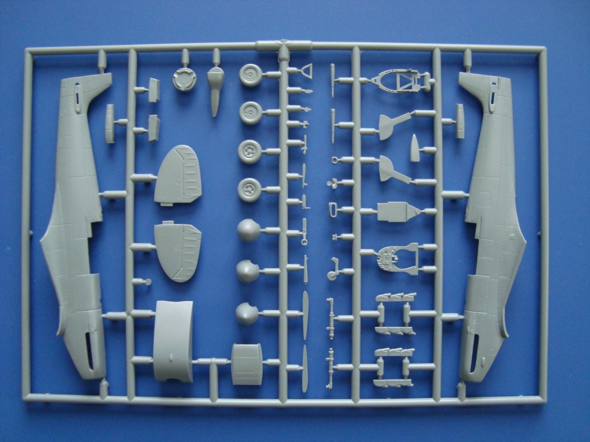 Kovozavody Prostejov KPM0124 Spitfire Mk.Vc Allied Fighters 1/72 – imagen 6