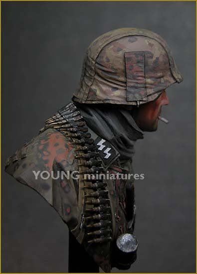 Young Miniatures YM1804 German Waffen SS Ardennes 1944 1/10 – immagine 7