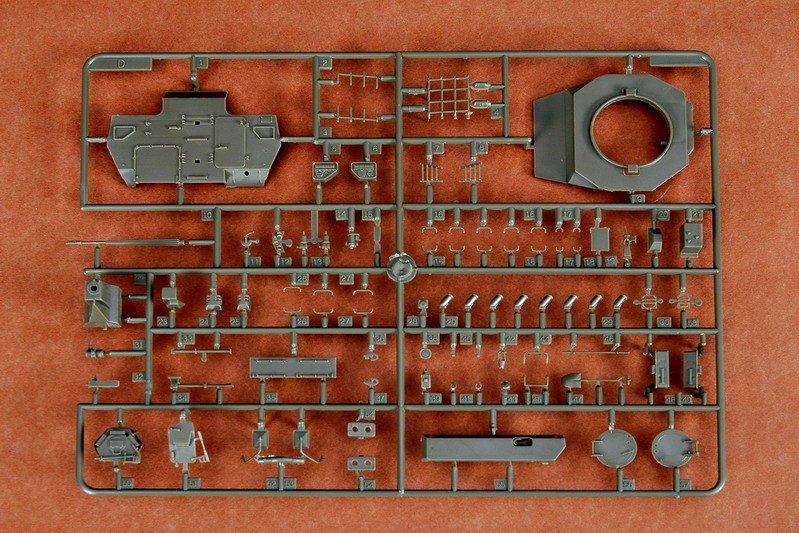 Trumpeter 00327 JGSDF Type 87 Reconnaissance Vehicle 1/35 – imagen 15