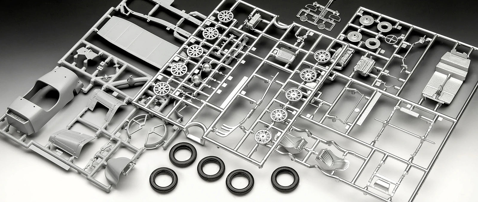 Revell 77751 Starter Kit Aston Martin Ulster 1/32 – zdjęcie 8