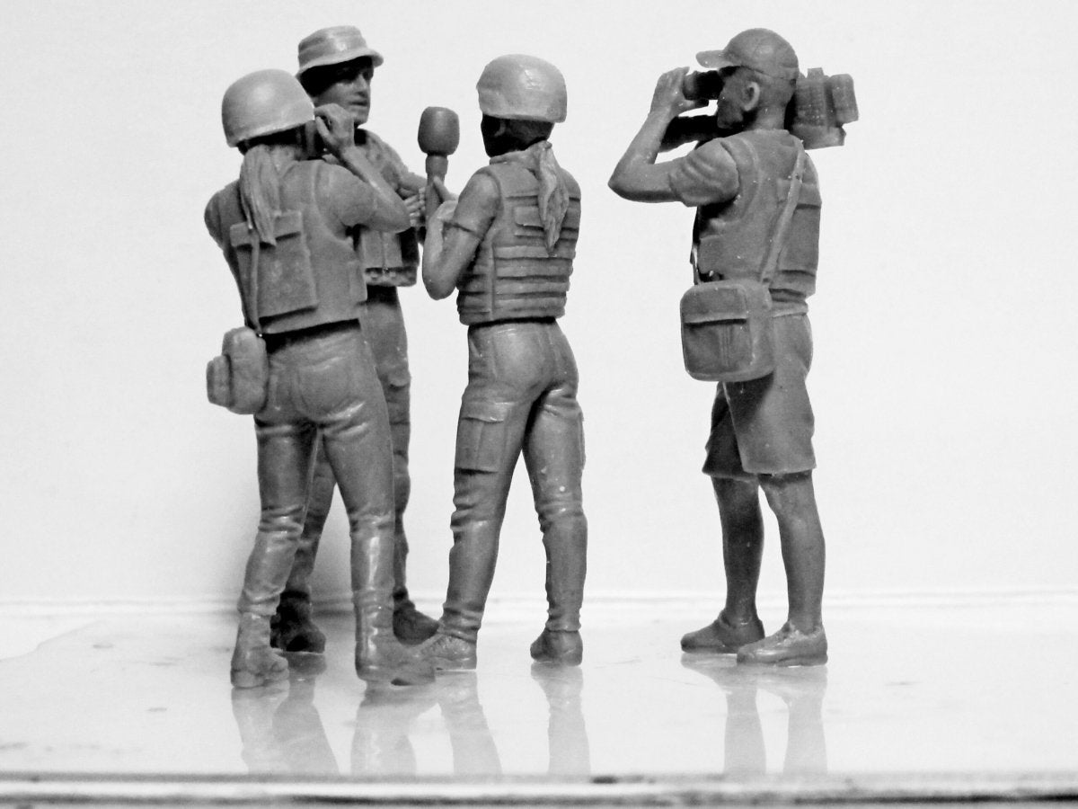ICM 35751 Journalists in War 1/35 – image 5