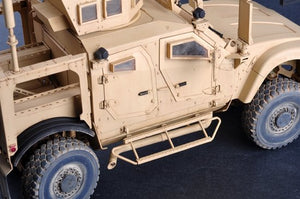 Trumpeter 00930 US M-ATV MRAP 1/16 – image 7