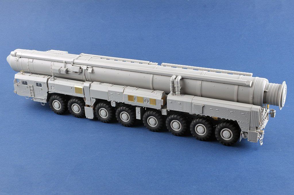 Trumpeter 01082 15U175 TEL of RS-12M1 Topol-M ICBM complex 1/35 – Bild 4