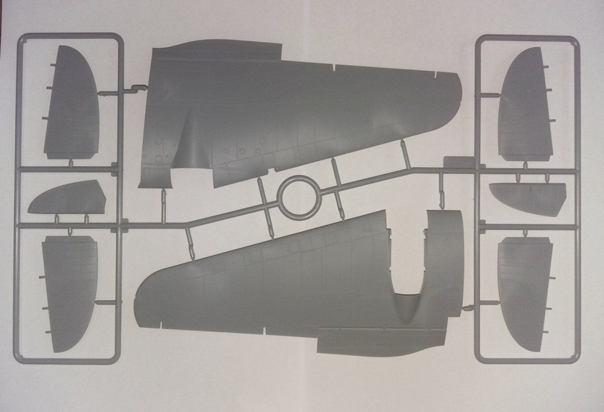 ICM 48262 He 111H-6, WWII German Bomber 1/48 – Bild 13
