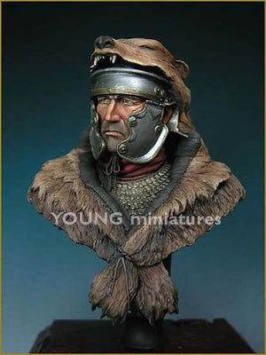Young Miniatures YH1803 ROMAN SIGNIFER 1st Century A.D 1/10 – imagen 3