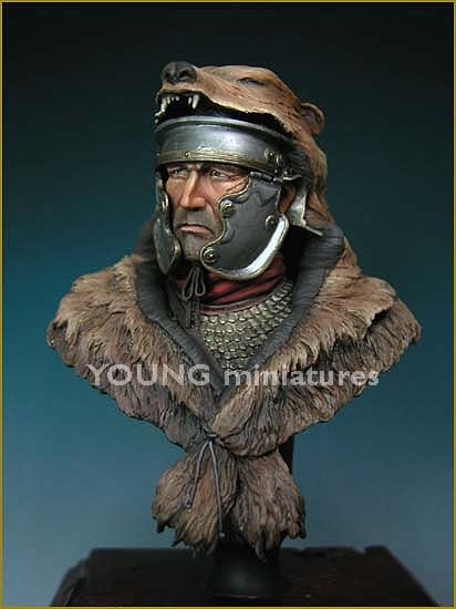Young Miniatures YH1803 ROMAN SIGNIFER 1st Century A.D 1/10 – imagen 3