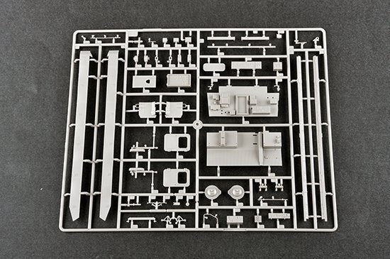 Trumpeter 09519 S-300V russe 9A83 SAM 1/35 – image 9