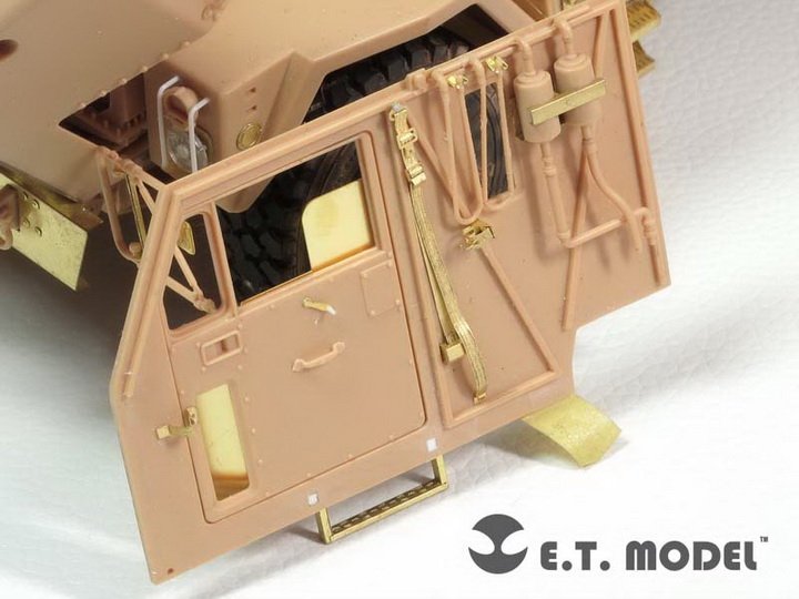 E.T. Model E35-132 Modern U.S. M1070 Truck Tractor Interior (For HOBBY BOSS 85502) 1/35 – zdjęcie 3