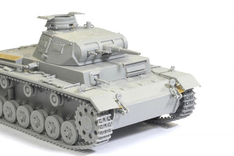 Dragon 6631 Pz.Kpfw. III Ausf. E France 1940 1/35 – immagine 4