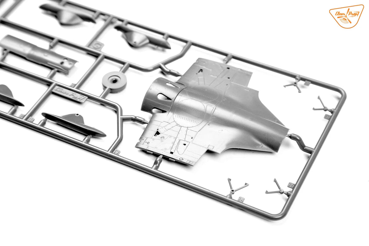 Clear Prop! CP4820 I-16 Type 5 In Finnish Service 1/48 – immagine 7