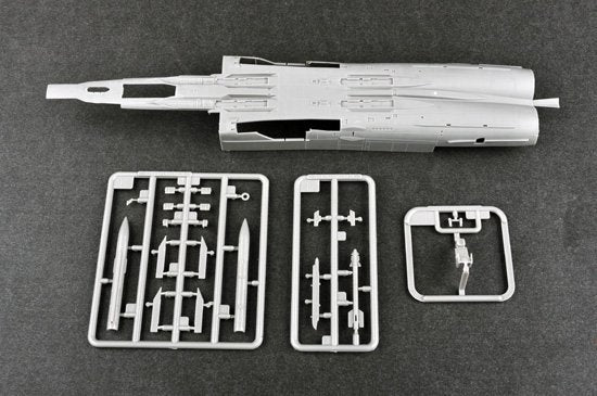 Trumpeter 01680 MiG-31B/BM Foxhound 1/72 – image 8