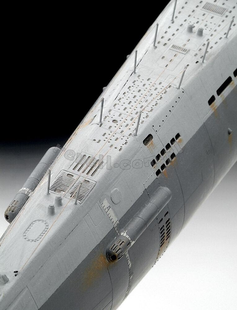 Revell 05177 German Submarine Type XXI 1/144 – image 7
