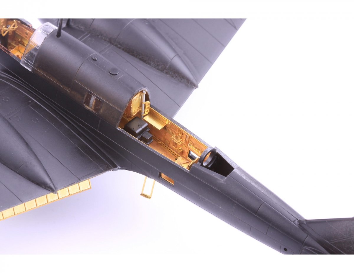 Eduard BIG72131 Ki-46-II Dinah HASEGAWA 1/72 – imagen 3