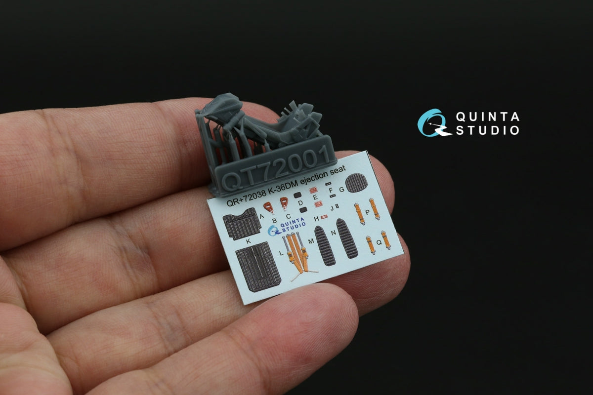 Quinta Studio QD+72167 Su-17UM3 3D-Printed &amp;amp; coloured Interior on decal paper (Modelsvit) (with 3D-printed resin part) 1/72 – Bild 6
