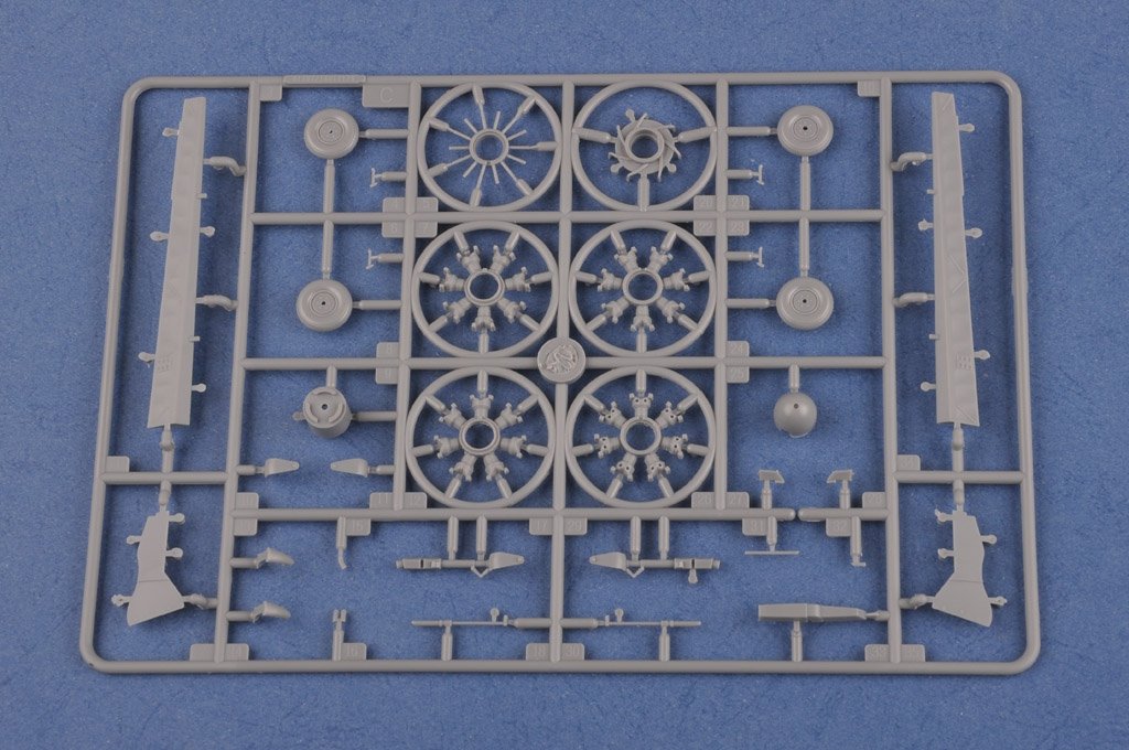 Hobby Boss 81757 Romanian IAR-80 1/48 – Bild 7