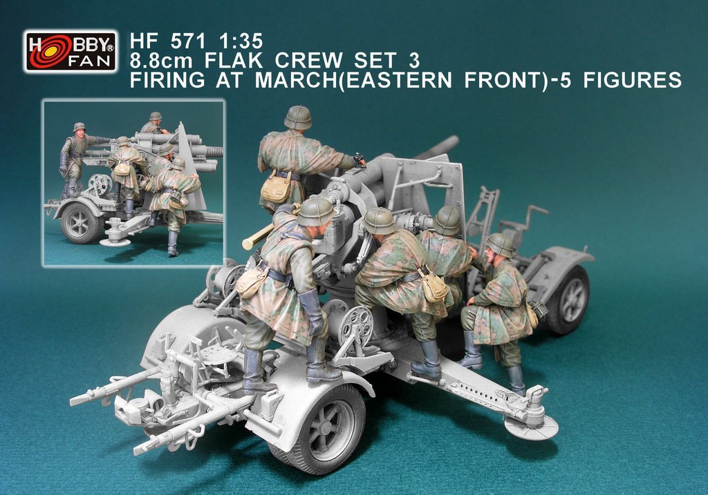 Hobby Fan HF571 88mm Flak Crew Set 3 Firing at march (EASTERN FRONT)-5 Figures