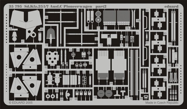 Eduard 35795 Sd. Kfz.251/7 Ausf. C Pioneerwagen 1/35 Dragon – immagine 2