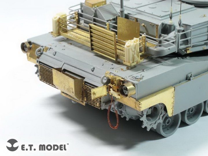 ET Model EA35-042 Modern US Army M1A1/A2 Bustle Rack Extension 1/35 – image 2