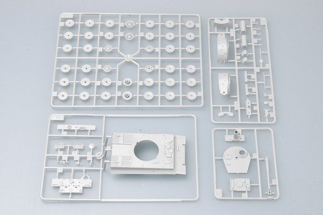 Trumpeter 07243 Tiger Ausf. E Mid 1/72 – image 3