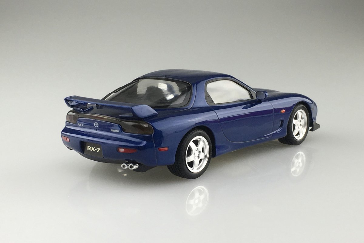 Aoshima 05498 MAZDA FD3S RX-7 &amp;#39;99 (Innocent Blue Mica) 1/24 – imagen 3