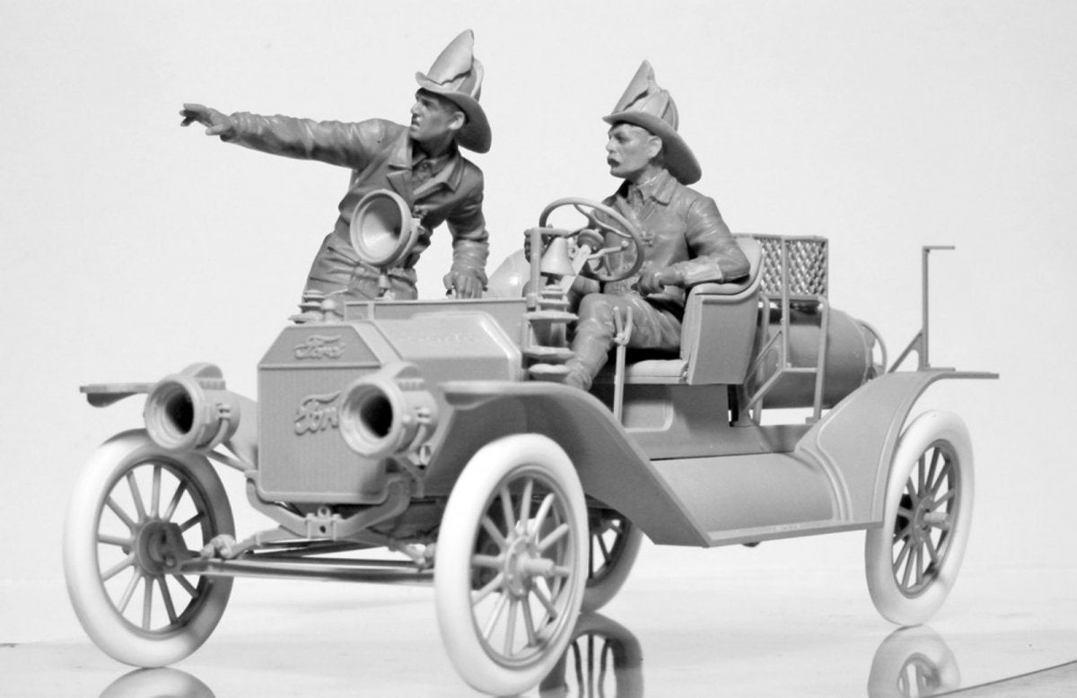 ICM 24006 American Fire Truck Crew (1910s) (2 figures) 1/24 – Bild 6