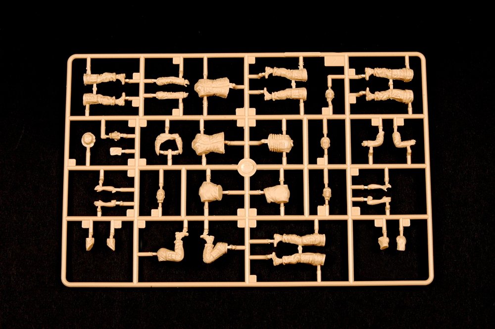 Trumpeter 00429 Modern U.S. soldiers Logistics Supply Team 1/35 – imagen 4