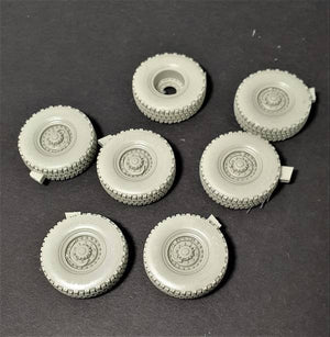 Panzer Art RE35-710 FMTV Road wheels (Goodyear) 1/35 – imagen 2