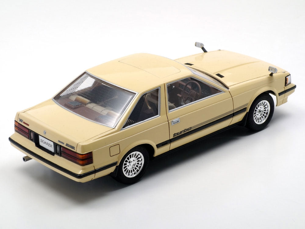 Tamiya 24365 Toyota Soarer 2000VR Turbo 1/24 – imagen 3