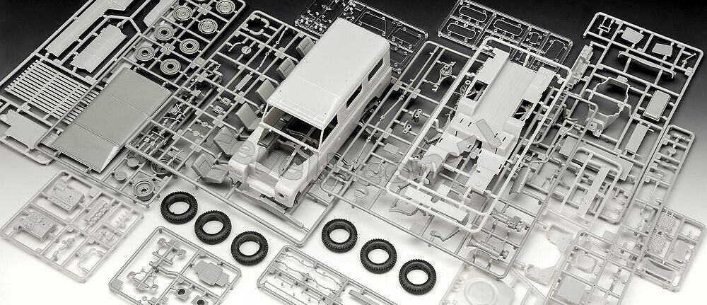 Revell 67056 Land Rover Series III LWB 109 commercial SET 1/24 – immagine 7
