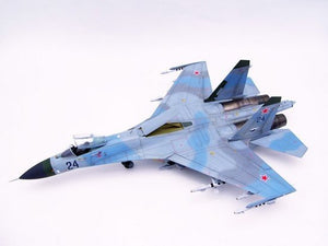 Trumpeter 02224 Sukhoi Su-27 Flanker B soviétique (1/32) – image 2