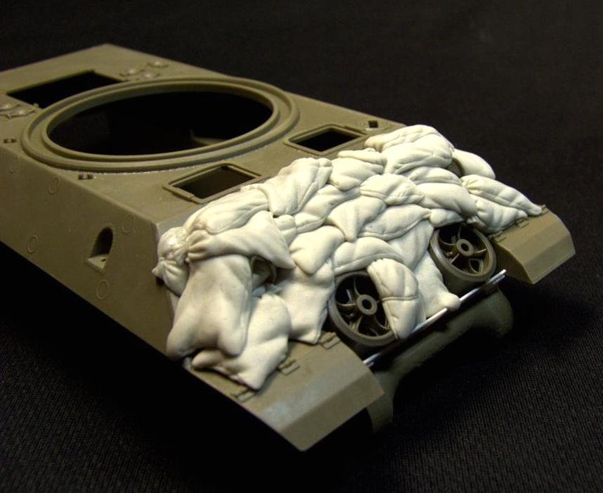 Panzer Art RE35-094 Sand armor for M10 “Wolverine” tank destroyer 1/35 – Bild 4