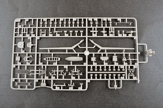Trumpeter 03714 German Battleship Gneisenau 1/200 – image 7