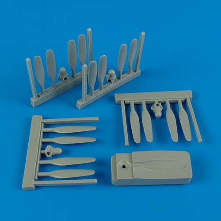 Hélice Quickboost QB72329 B-24 Liberator avec outil 1/72