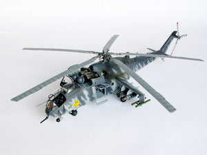Trumpeter 05103 Mil Mi-24V Hind-E Helicopter – image 4