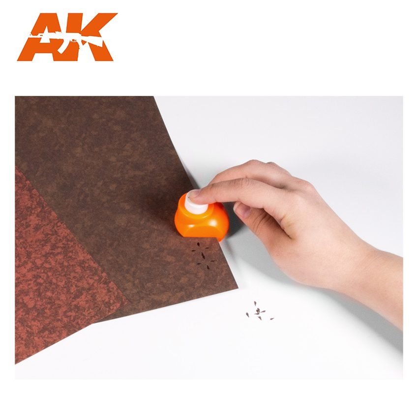 AK Interactive AK8147 PUNCHING LEAVES SHEETS SET – image 3