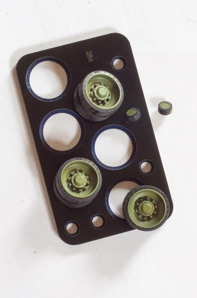 Masque de peinture pour roues QuickWheel QW-284 T-80 (pour RFM) 1/35 – image 2